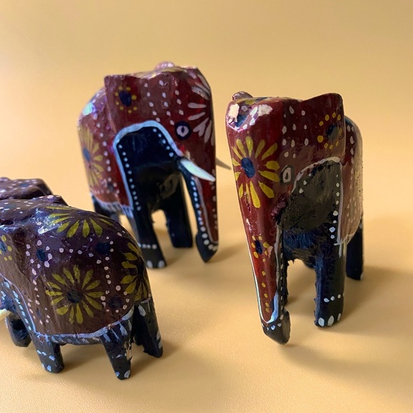 Family of Elephants | Home Décor - Picture 5 of 13